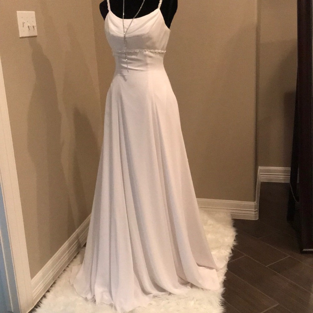 Wedding gown